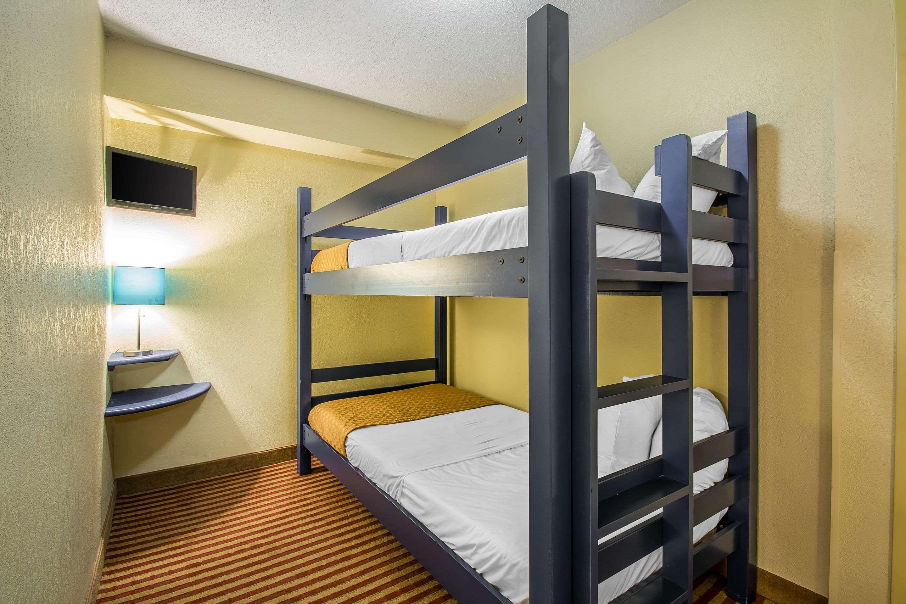 Comfort Inn & Suites Kissimmee By The Parks Four Corners Extérieur photo