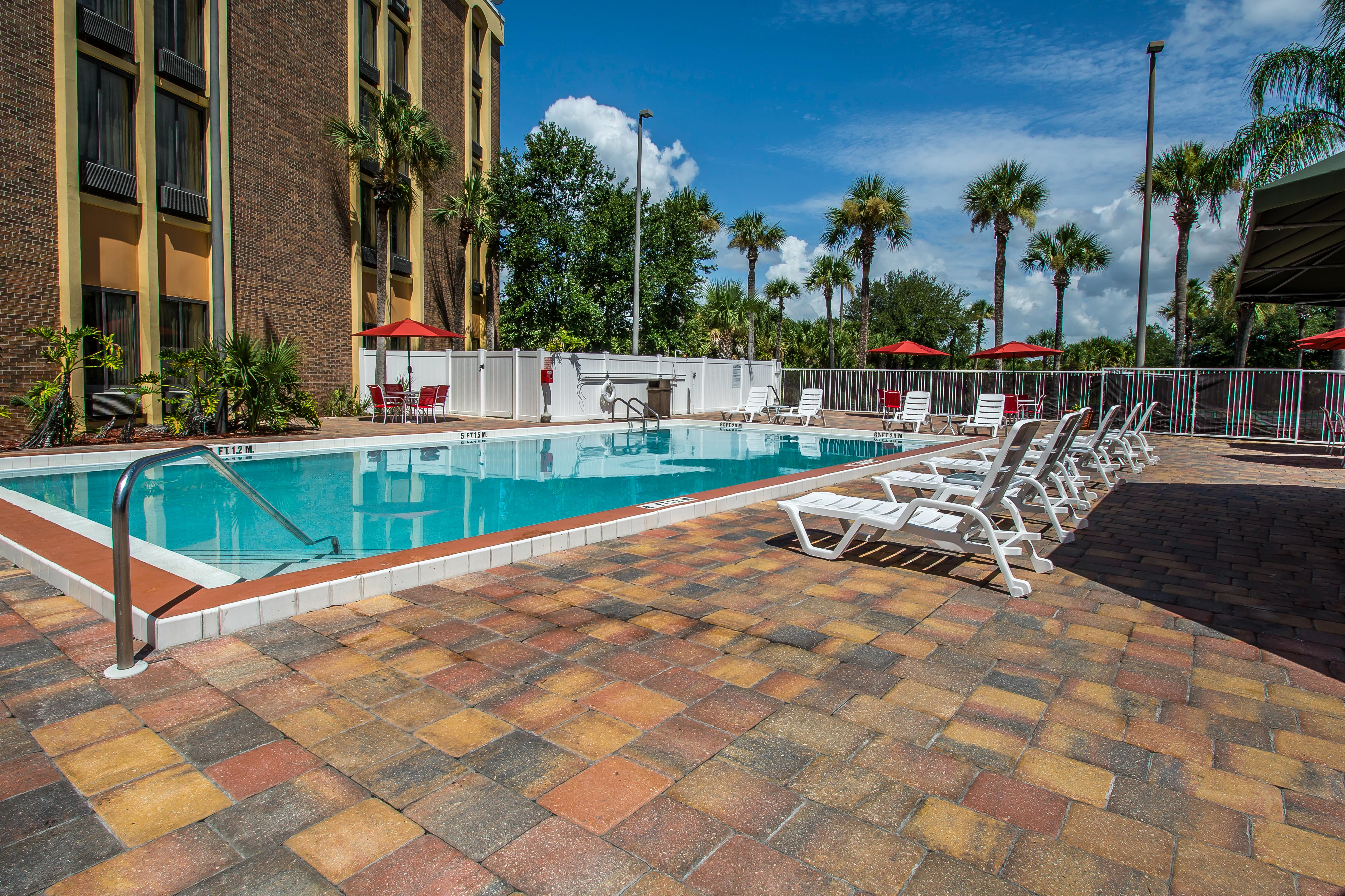 Comfort Inn & Suites Kissimmee By The Parks Four Corners Extérieur photo