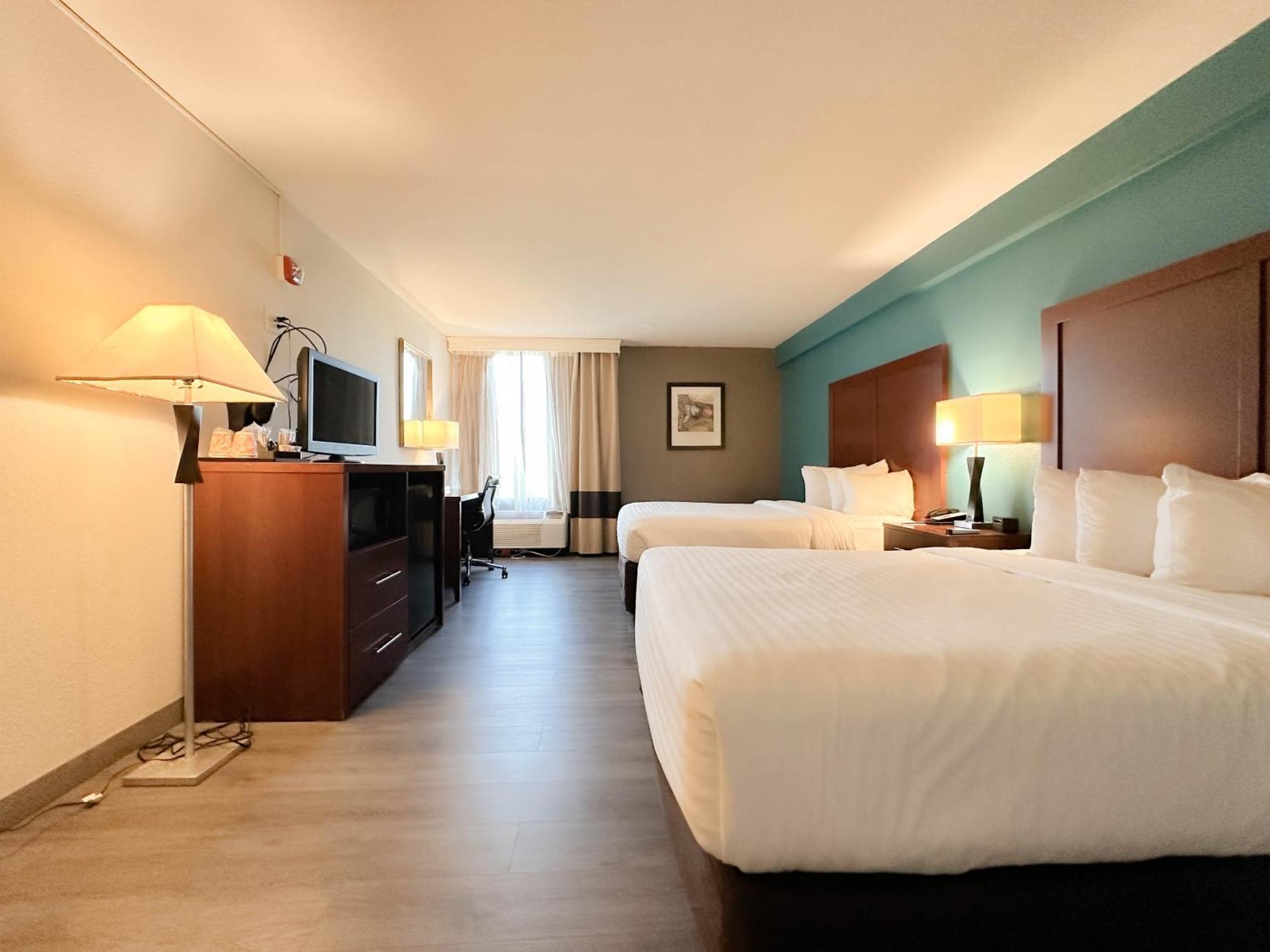 Comfort Inn & Suites Kissimmee By The Parks Four Corners Extérieur photo