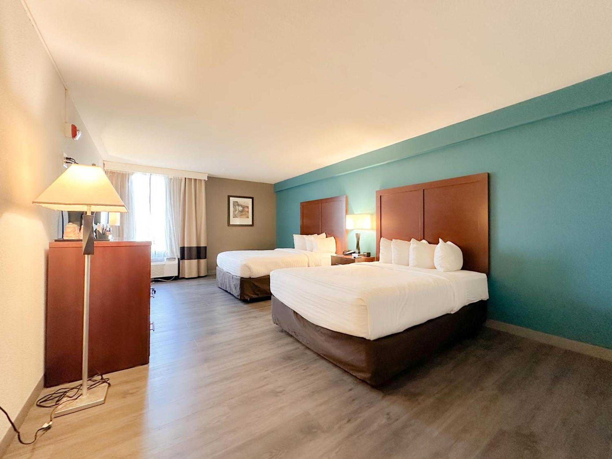Comfort Inn & Suites Kissimmee By The Parks Four Corners Extérieur photo