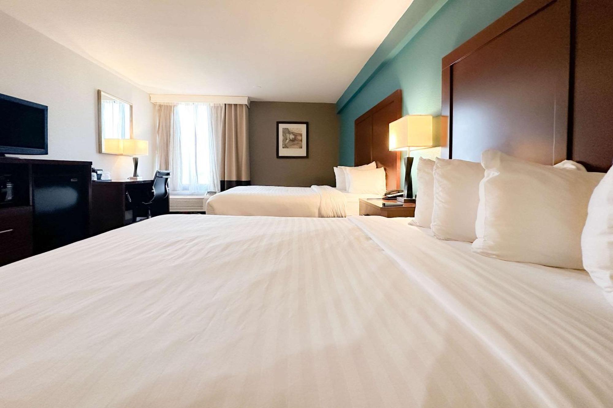 Comfort Inn & Suites Kissimmee By The Parks Four Corners Extérieur photo